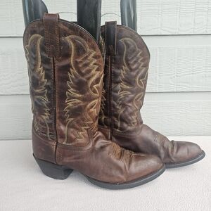 Laredo Birchwood Brown Leather Men SZ 9 Western Cowboy Embroidered Boots 68452